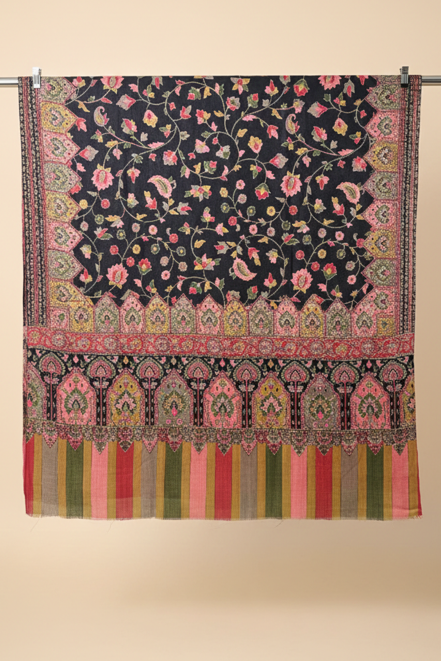 7500 x 5  (few shawls need shoot) (no name)