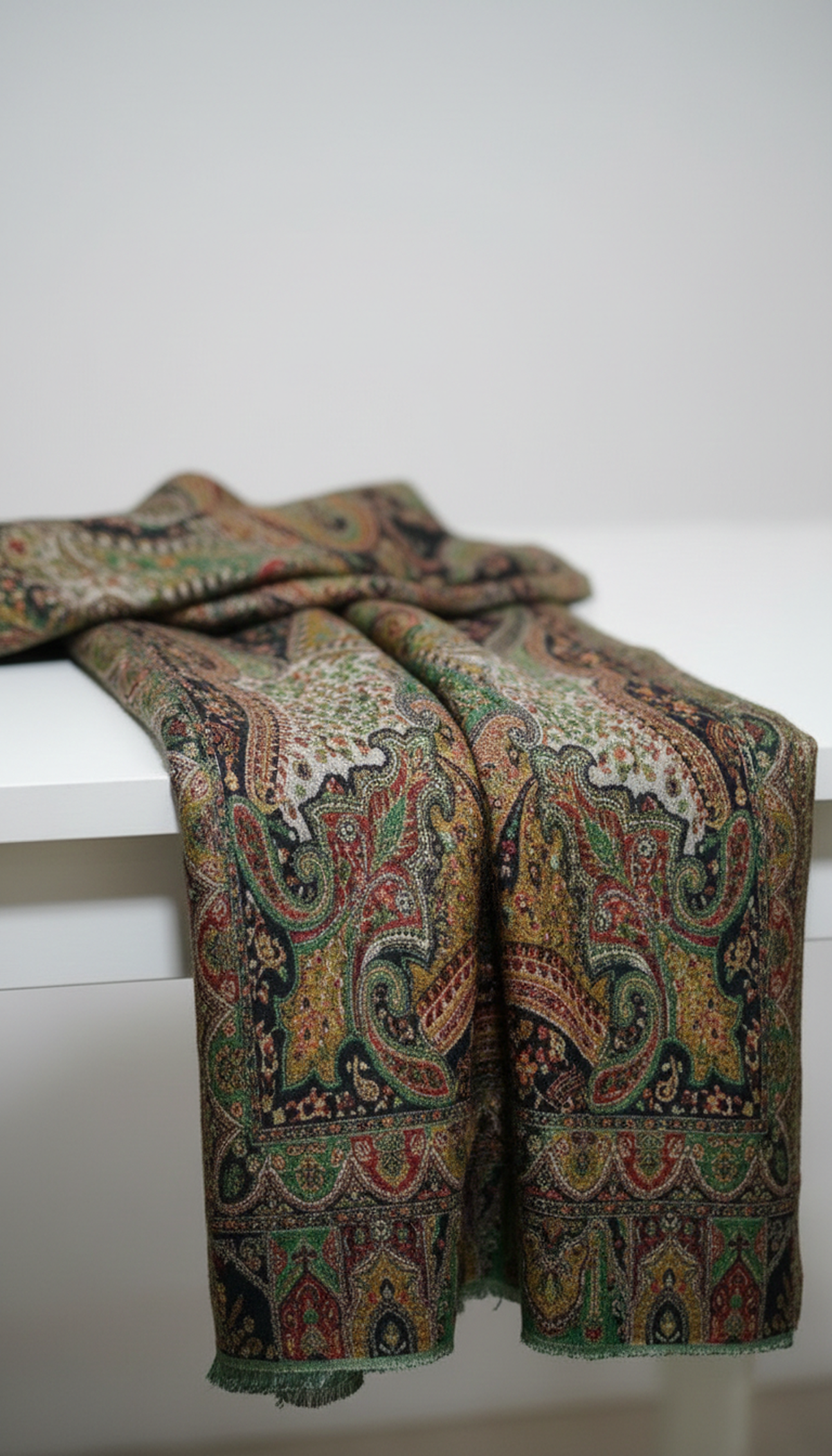 D/S Baafdar Kani Stole